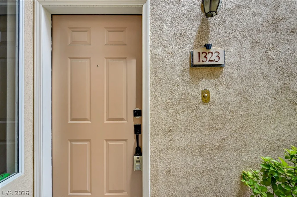 2050 Warm Springs, Henderson, NV 89014