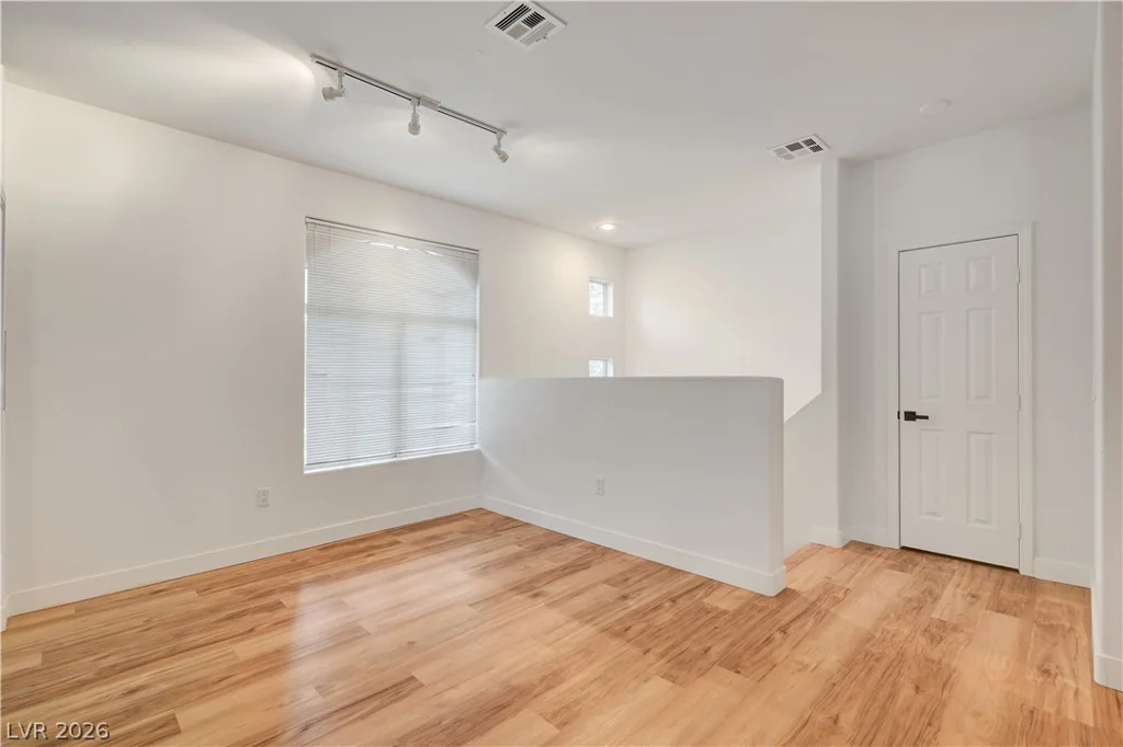 2050 Warm Springs, Henderson, NV 89014