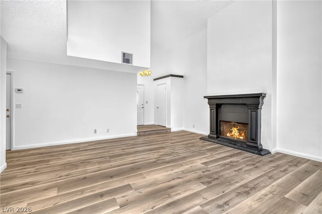 5841 Stateline, Las Vegas, NV 89110