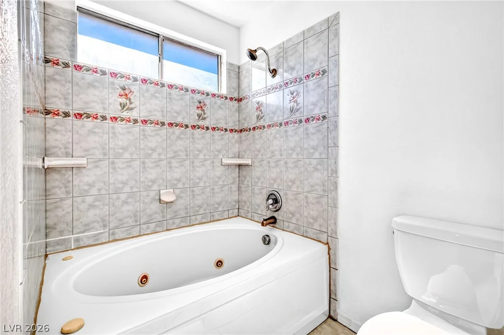 5841 Stateline, Las Vegas, NV 89110