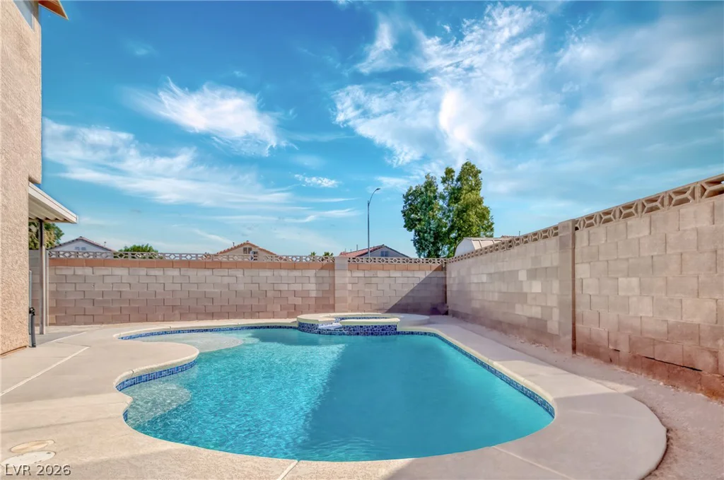 5841 Stateline, Las Vegas, NV 89110