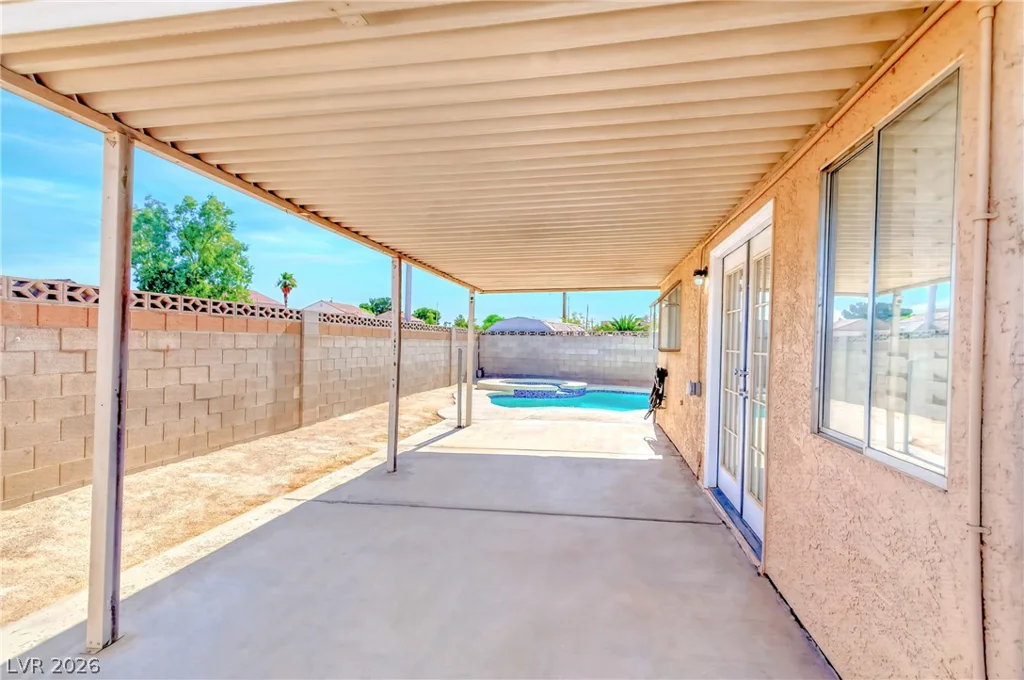 5841 Stateline, Las Vegas, NV 89110