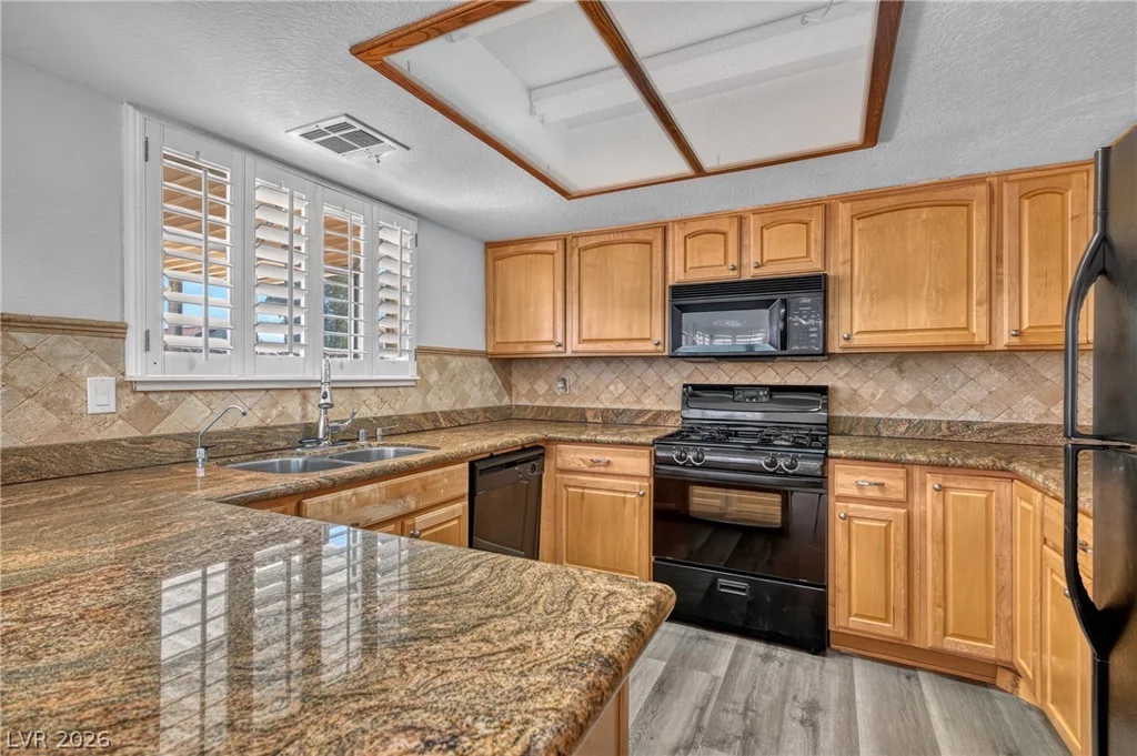 5841 Stateline, Las Vegas, NV 89110