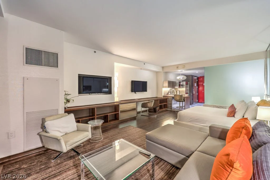 4381 Flamingo, Las Vegas, NV 89103