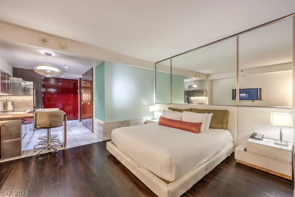 4381 Flamingo, Las Vegas, NV 89103