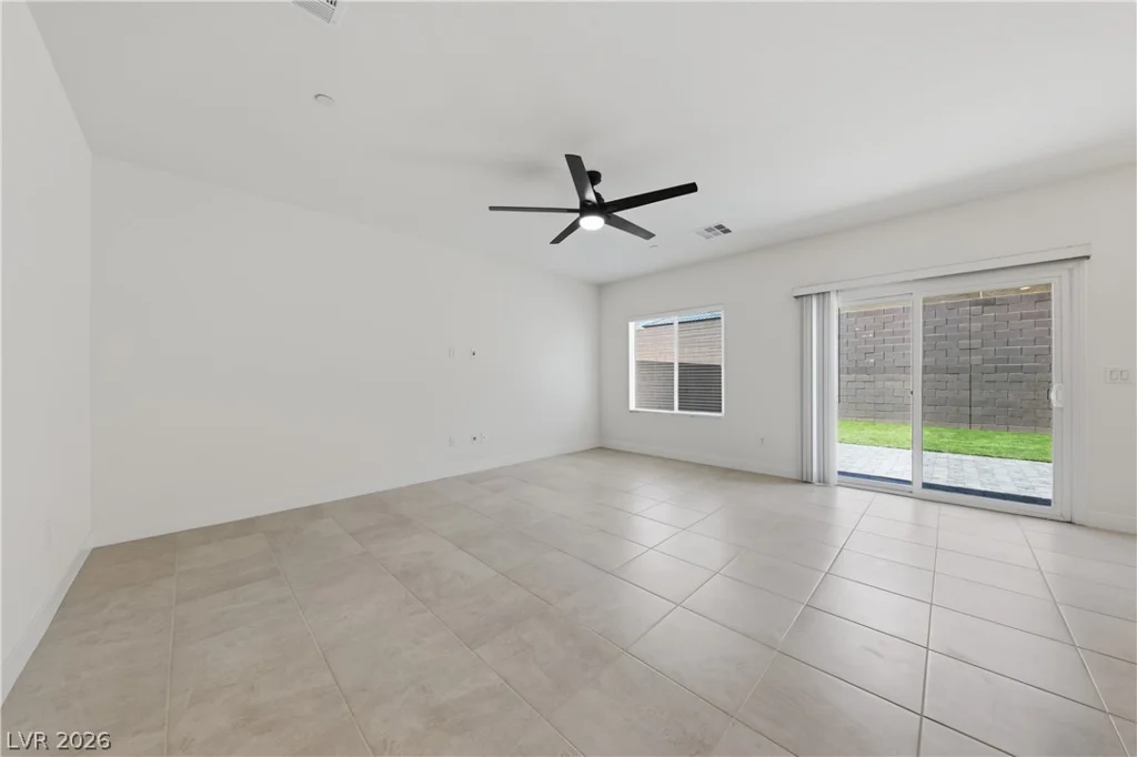 10017 Cabernet Hills, Las Vegas, NV 89141