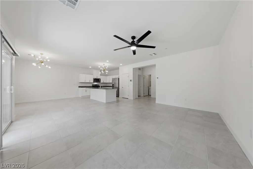 10017 Cabernet Hills, Las Vegas, NV 89141