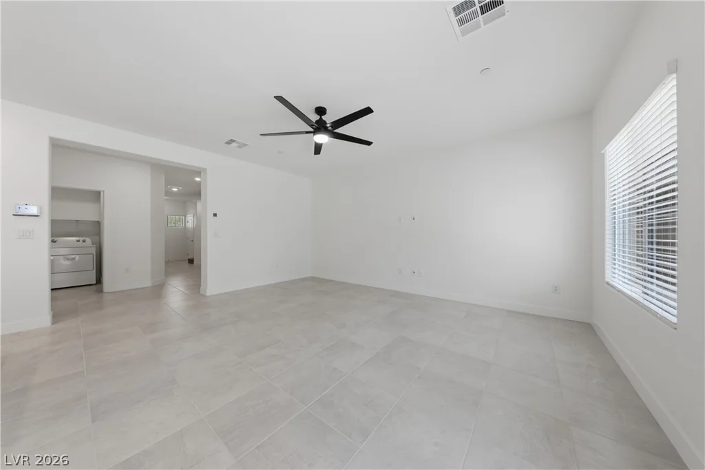 10017 Cabernet Hills, Las Vegas, NV 89141