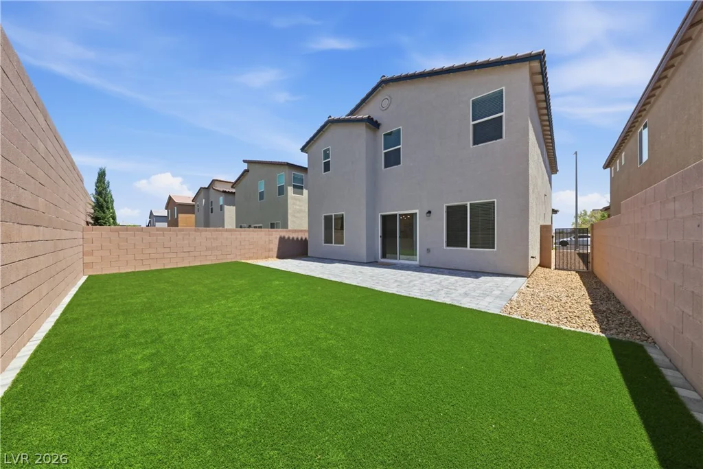 10017 Cabernet Hills, Las Vegas, NV 89141