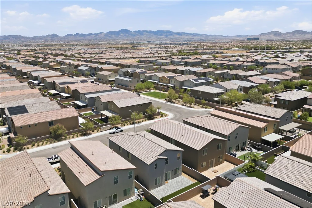 10017 Cabernet Hills, Las Vegas, NV 89141