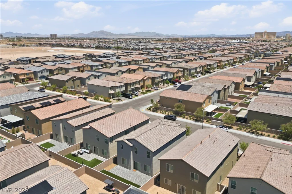 10017 Cabernet Hills, Las Vegas, NV 89141
