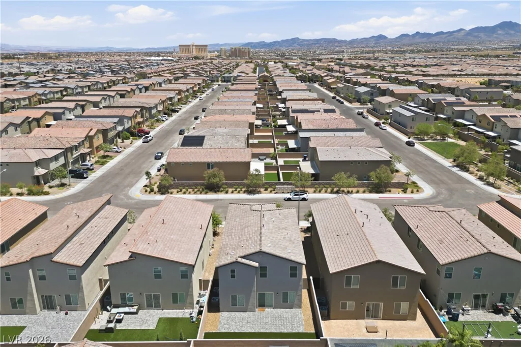 10017 Cabernet Hills, Las Vegas, NV 89141