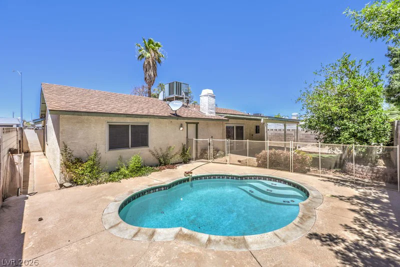 250 Princess Ann, Henderson, NV 89015