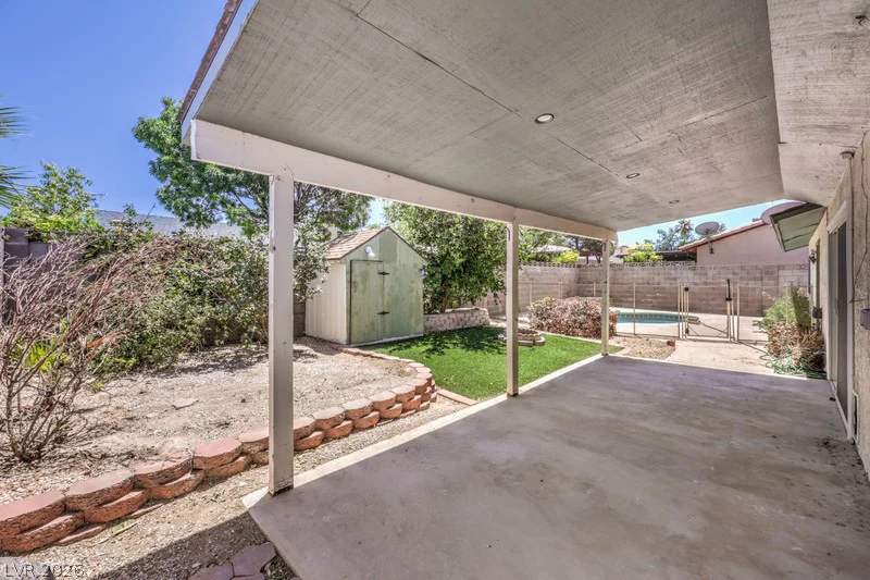 250 Princess Ann, Henderson, NV 89015