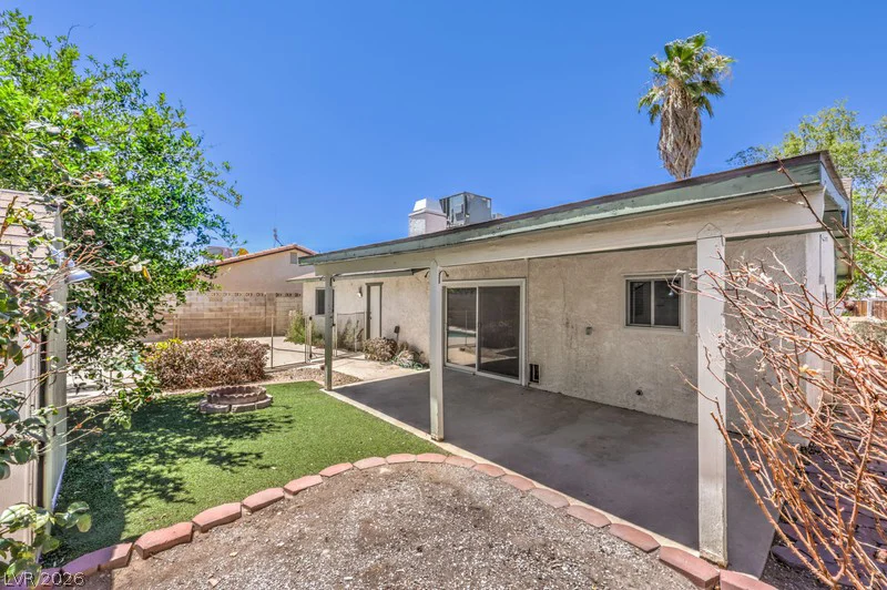 250 Princess Ann, Henderson, NV 89015