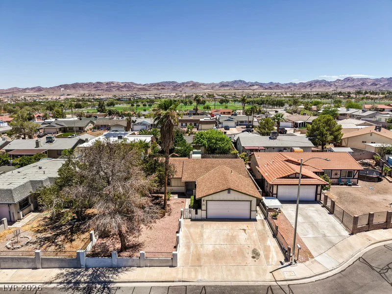 250 Princess Ann, Henderson, NV 89015