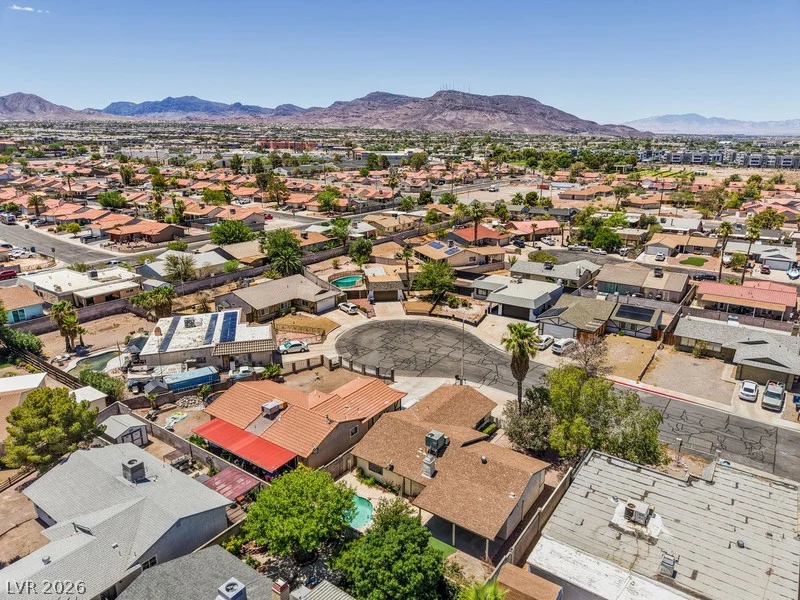 250 Princess Ann, Henderson, NV 89015