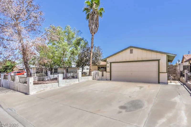250 Princess Ann, Henderson, NV 89015