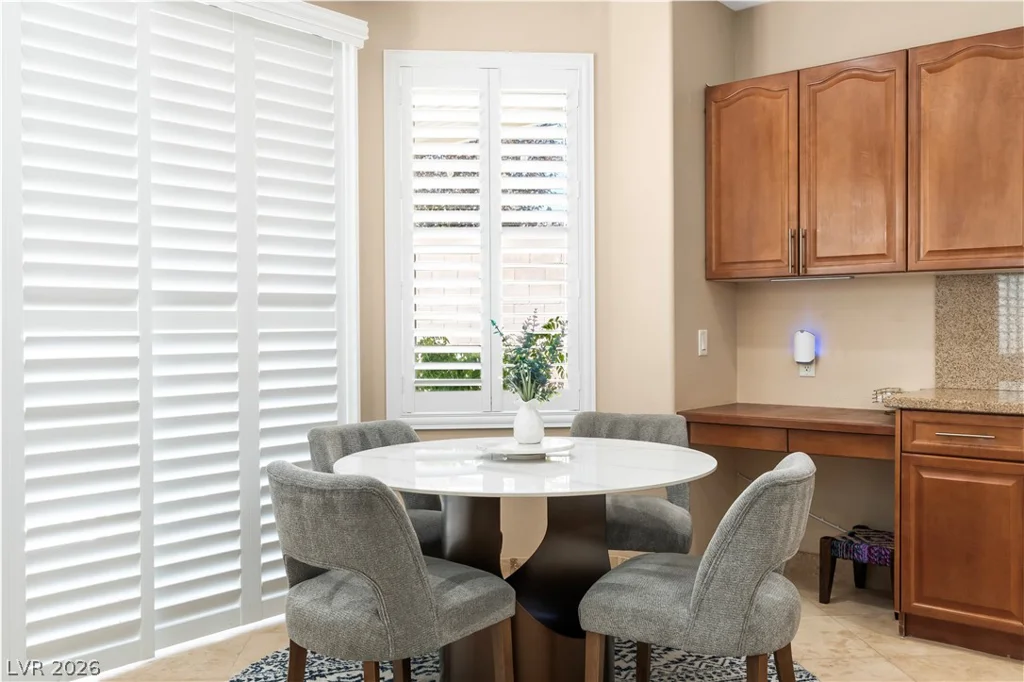 9351 Enchanted Grove, Las Vegas, NV 89149