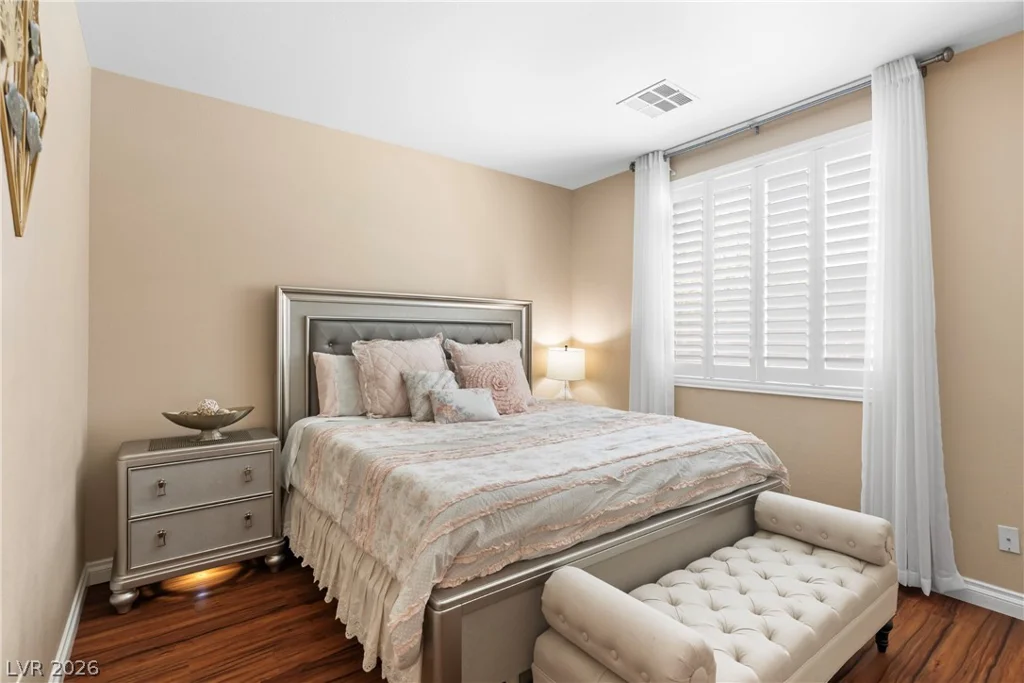 9351 Enchanted Grove, Las Vegas, NV 89149
