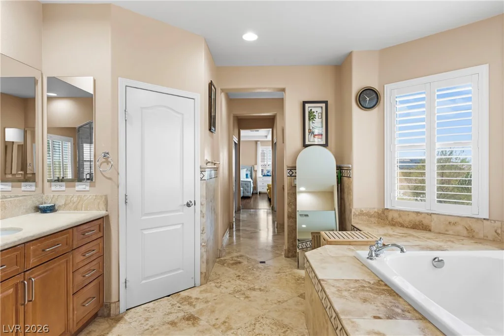 9351 Enchanted Grove, Las Vegas, NV 89149