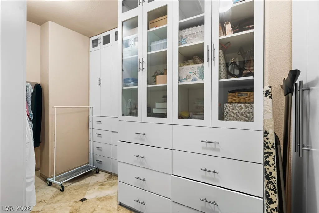9351 Enchanted Grove, Las Vegas, NV 89149