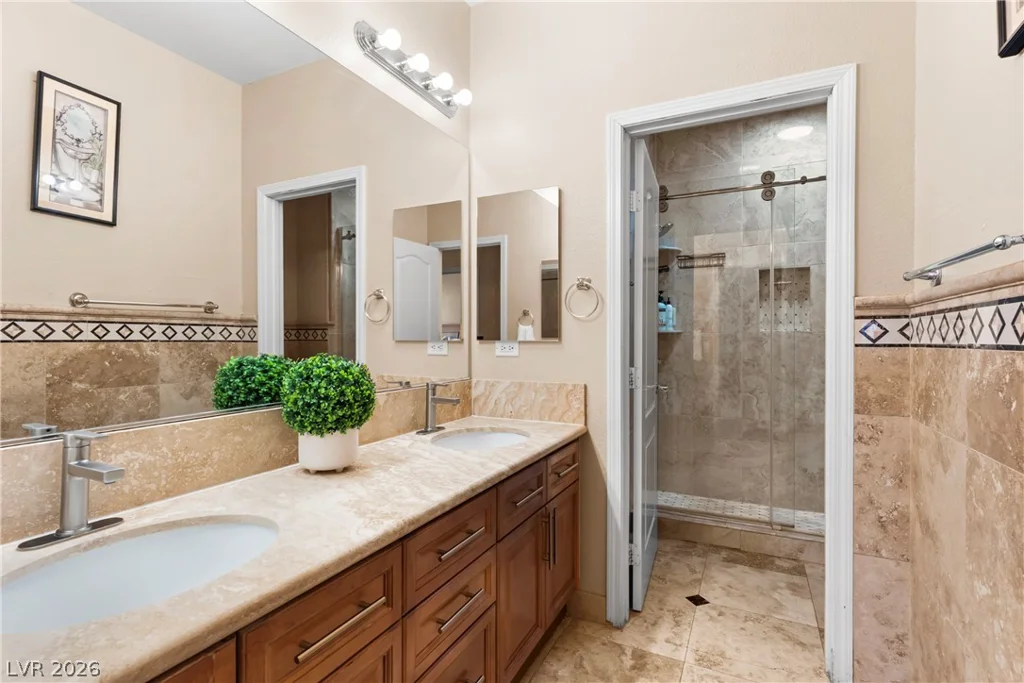 9351 Enchanted Grove, Las Vegas, NV 89149