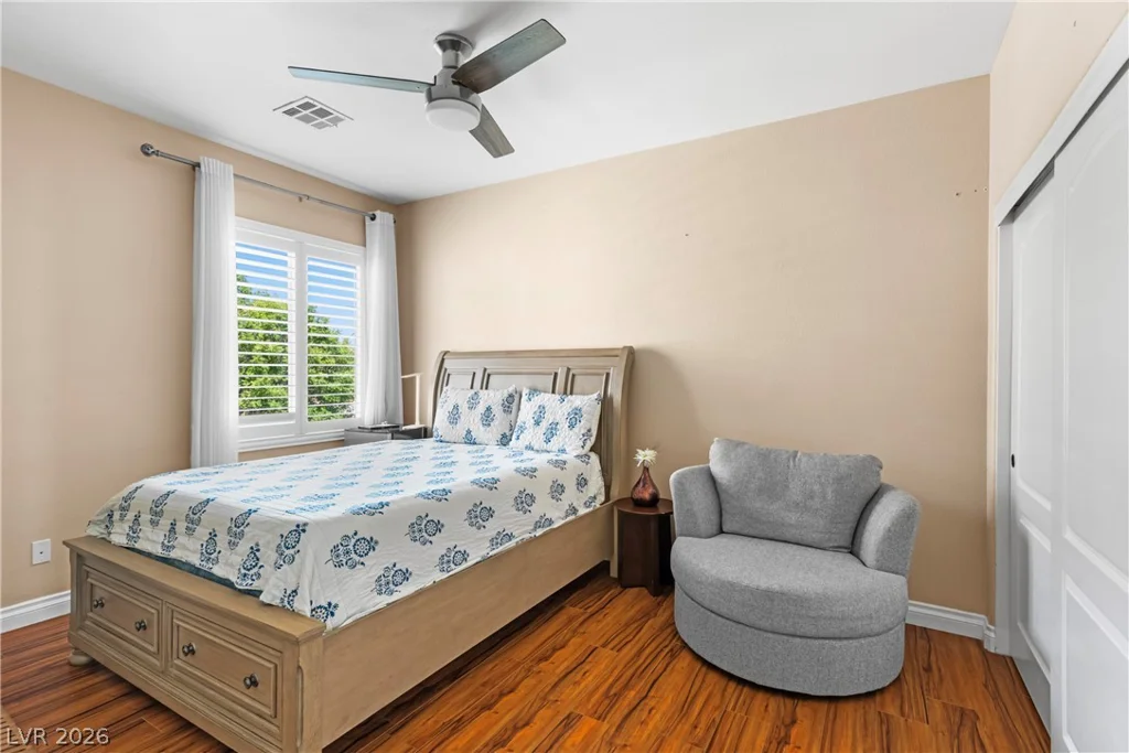 9351 Enchanted Grove, Las Vegas, NV 89149