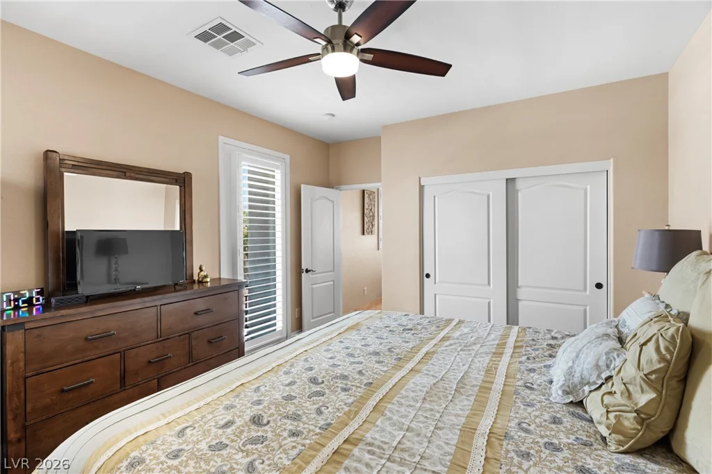 9351 Enchanted Grove, Las Vegas, NV 89149