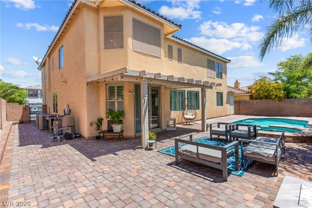 9351 Enchanted Grove, Las Vegas, NV 89149