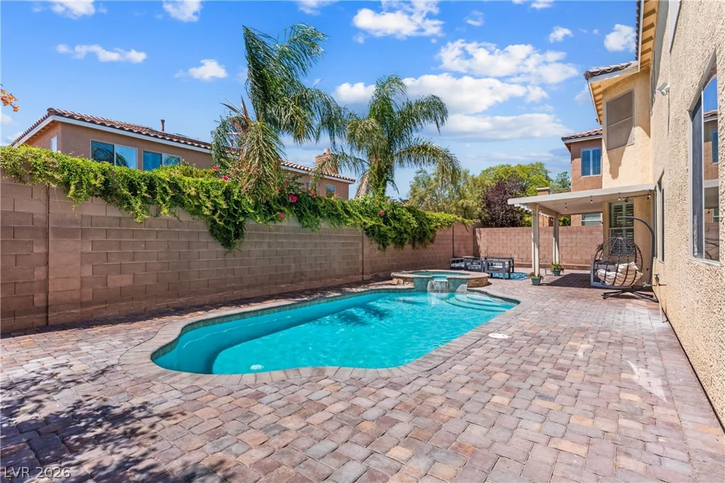 9351 Enchanted Grove, Las Vegas, NV 89149