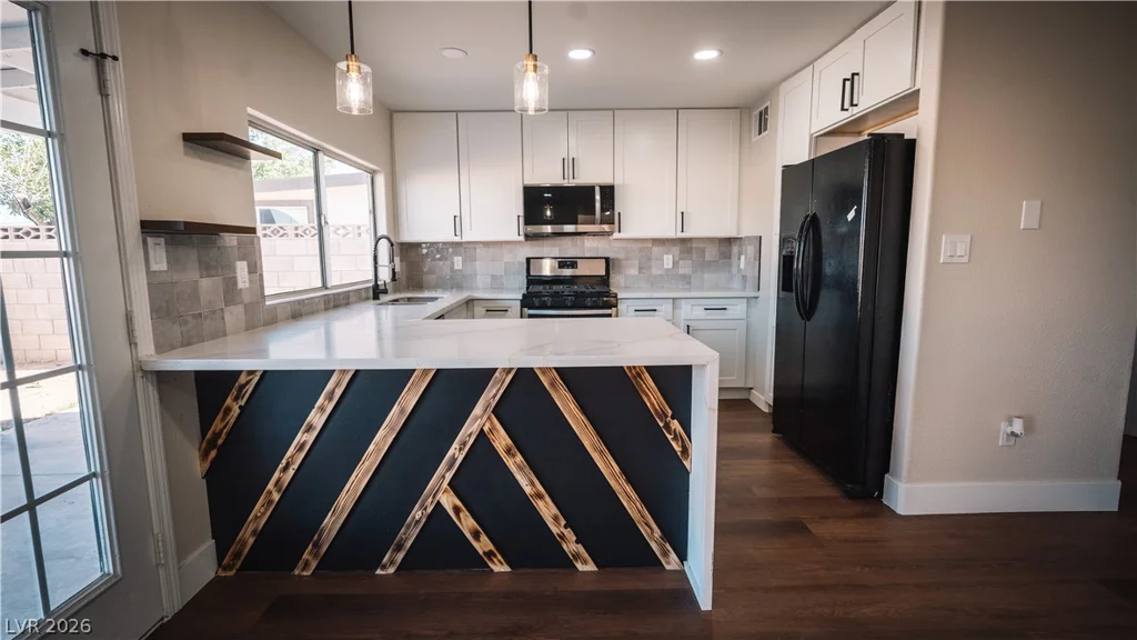 2294 Miner, Las Vegas, NV 89104