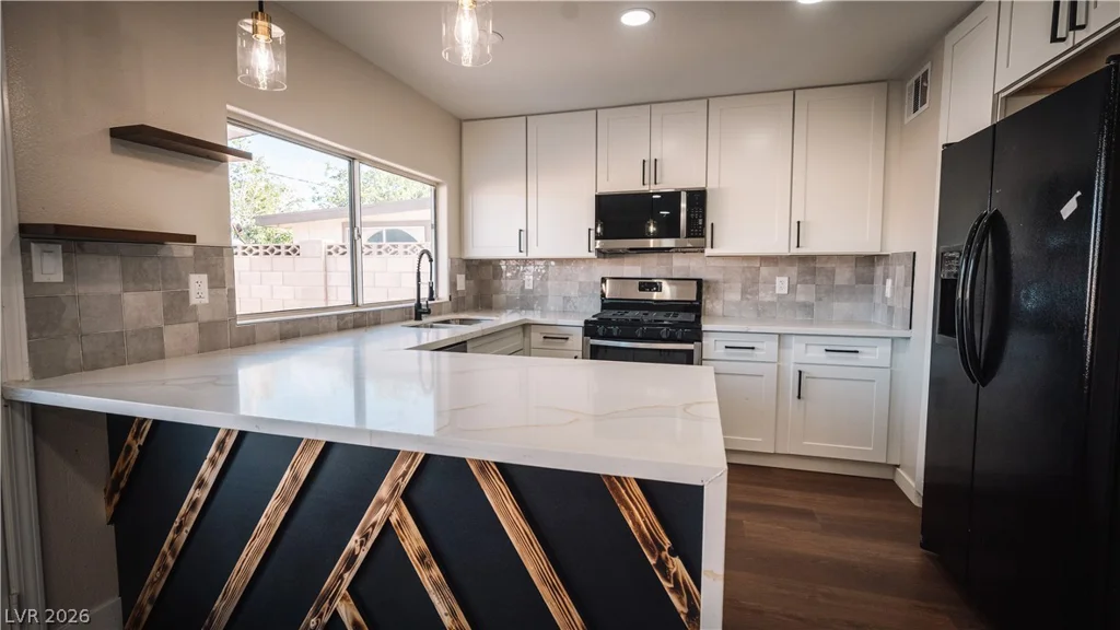 2294 Miner, Las Vegas, NV 89104