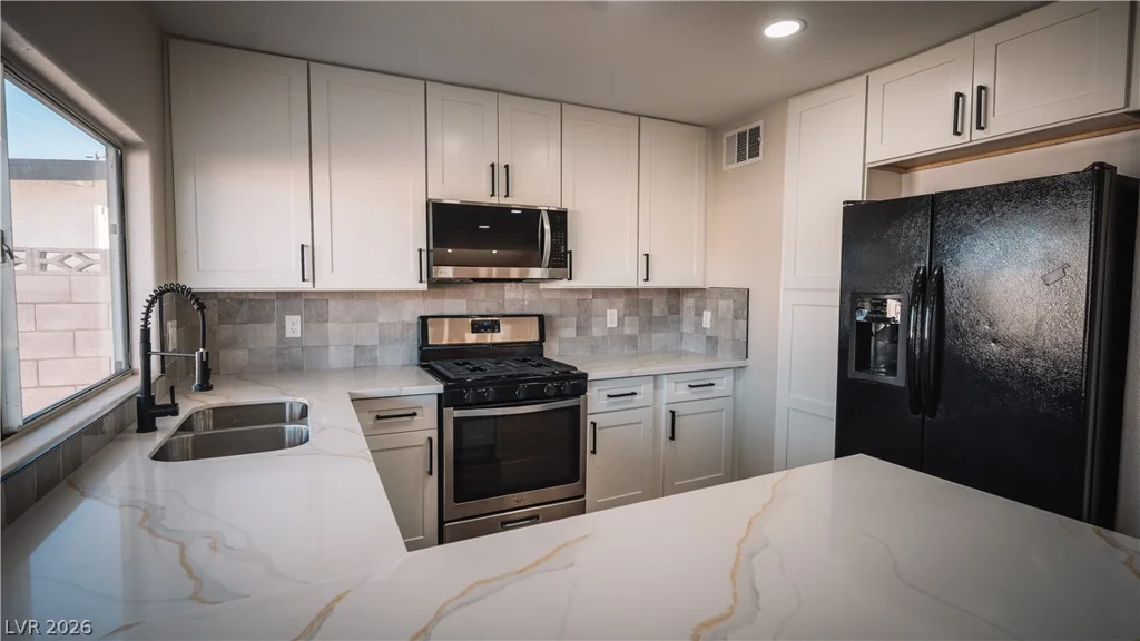2294 Miner, Las Vegas, NV 89104
