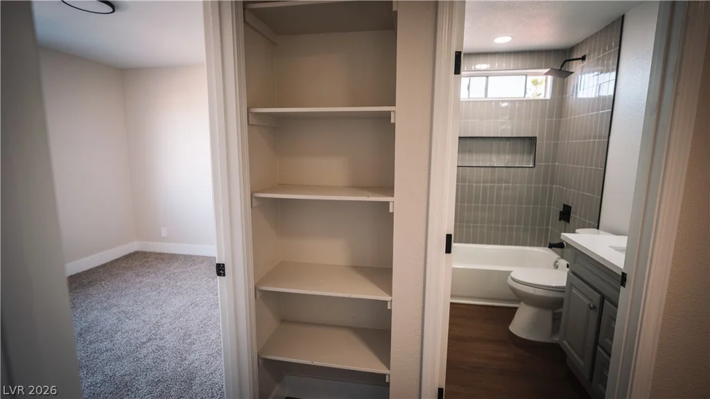 2294 Miner, Las Vegas, NV 89104