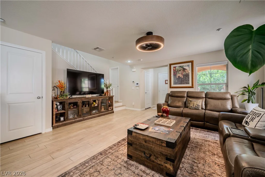 2084 Airy Petals, Henderson, NV 89044