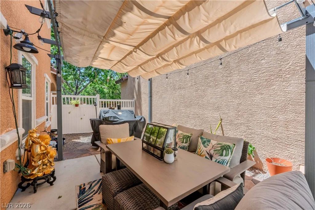 2084 Airy Petals, Henderson, NV 89044