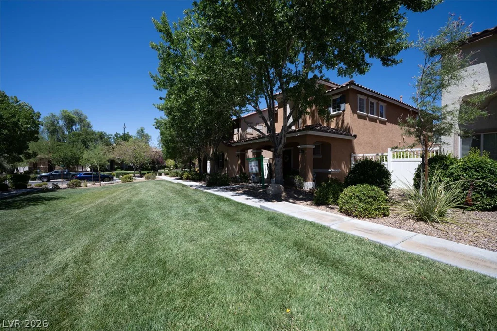 2084 Airy Petals, Henderson, NV 89044