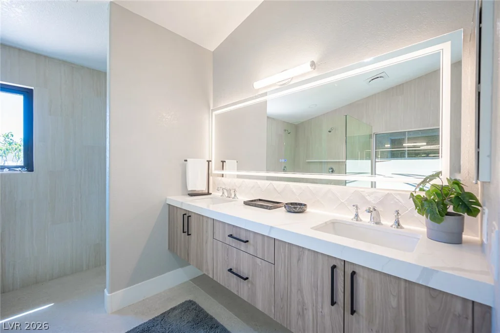 8625 Edmond, Las Vegas, NV 89139