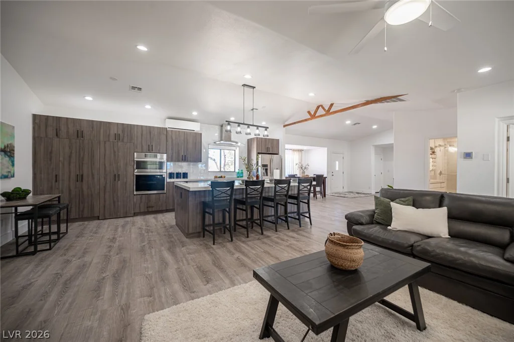 8625 Edmond, Las Vegas, NV 89139