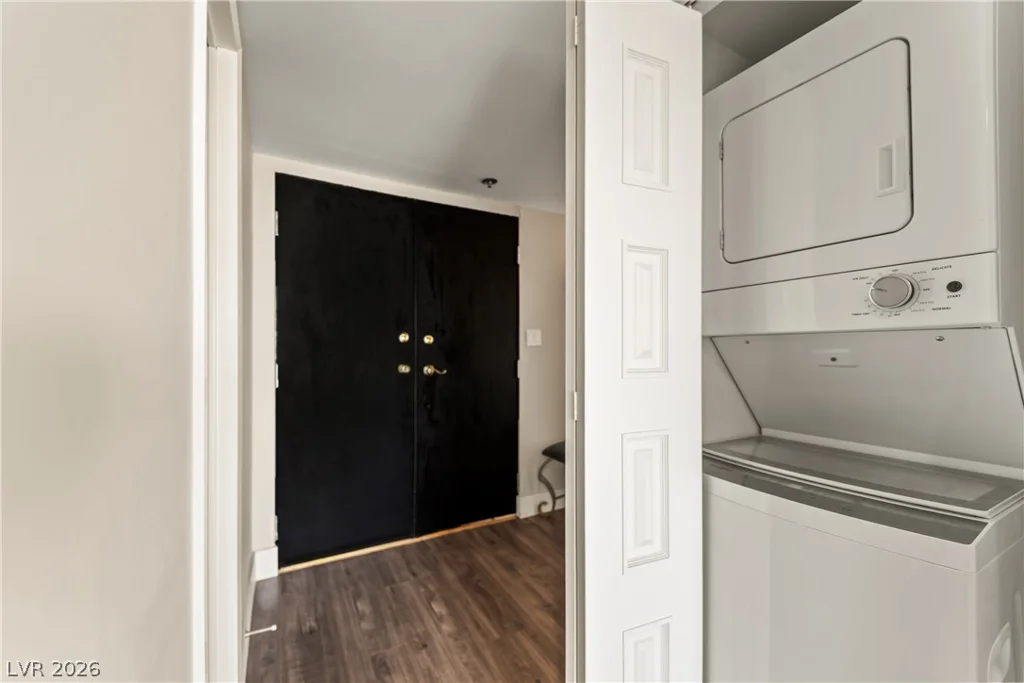 3111 Bel Air, Las Vegas, NV 89109
