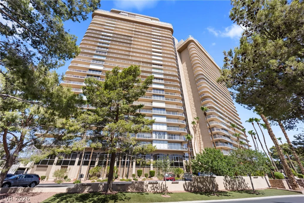 3111 Bel Air, Las Vegas, NV 89109