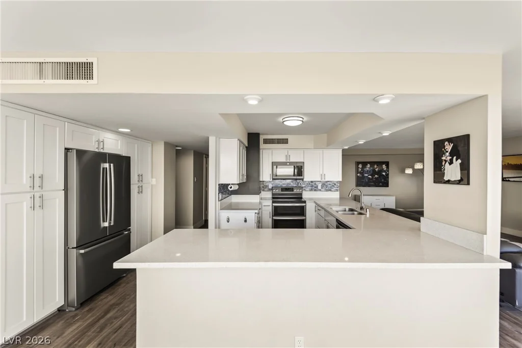3111 Bel Air, Las Vegas, NV 89109