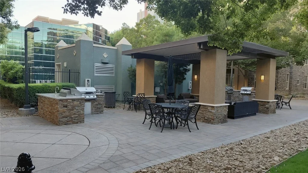 56 Serene, Las Vegas, NV 89123