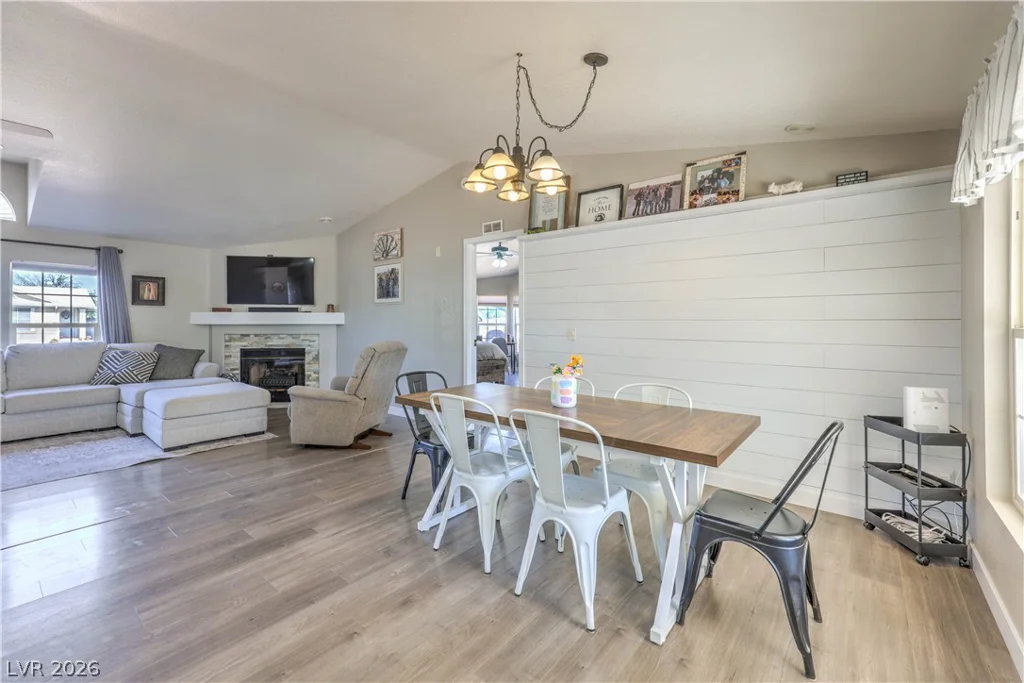 348 Tres Palomas, Overton, NV 89040
