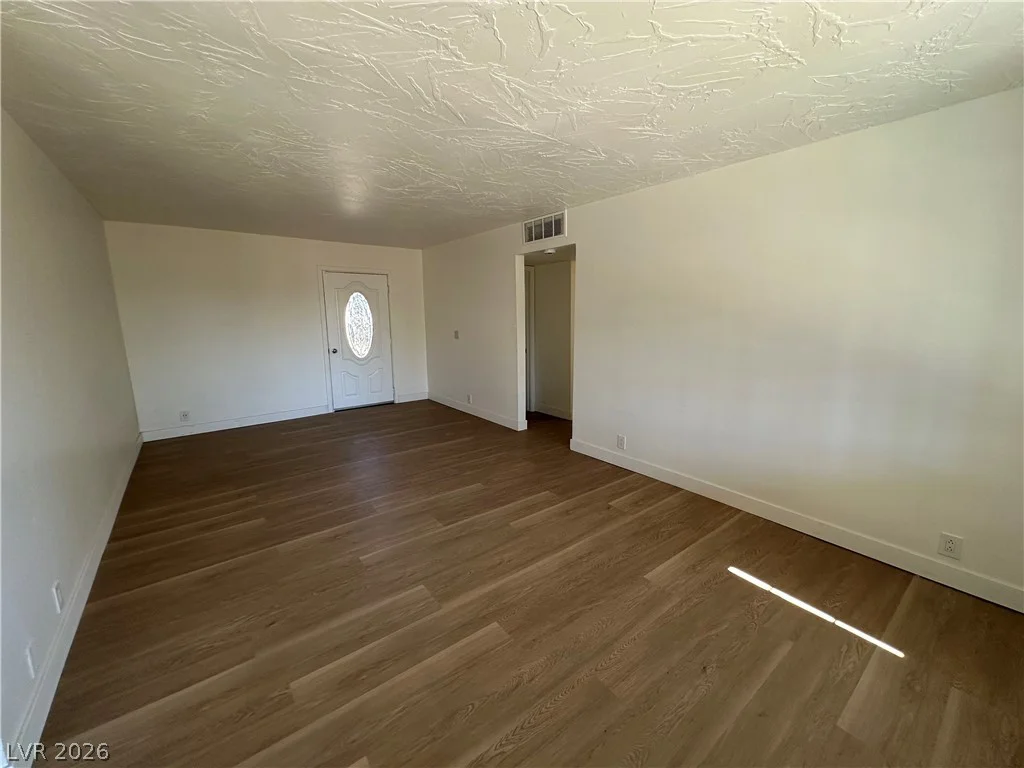 2876 Escuela, Las Vegas, NV 89121