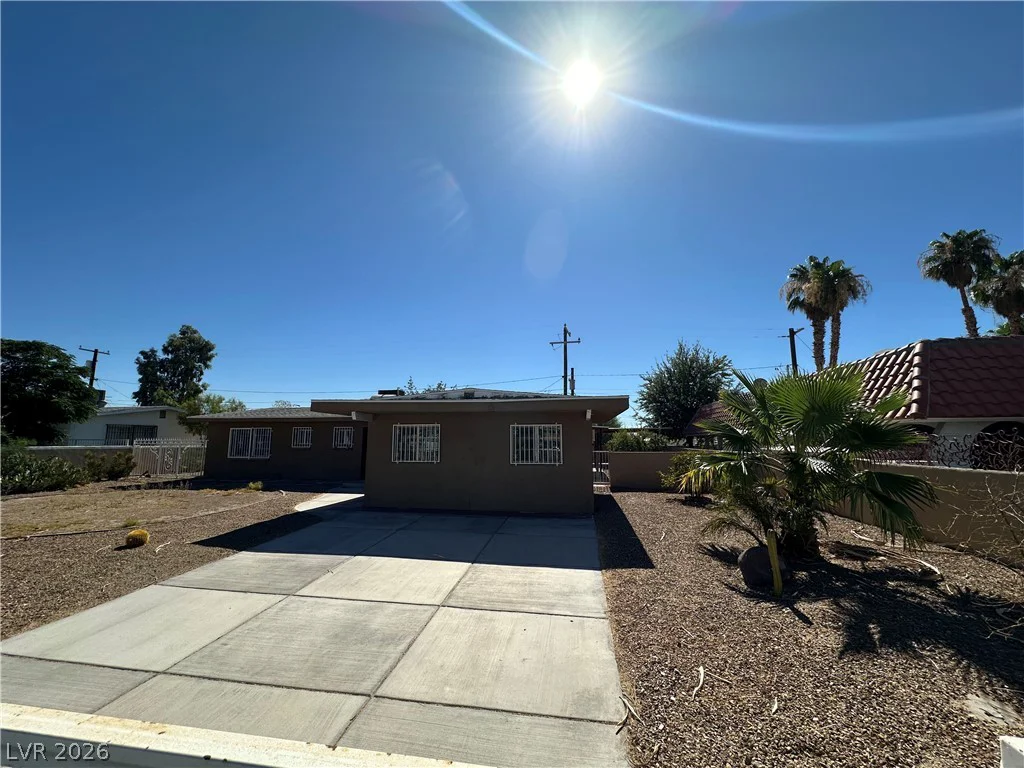 2876 Escuela, Las Vegas, NV 89121