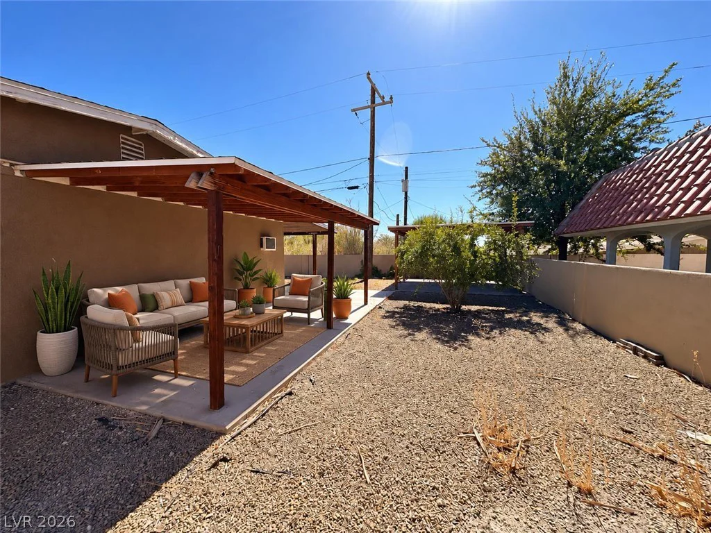 2876 Escuela, Las Vegas, NV 89121