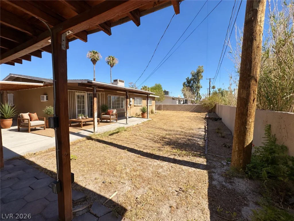2876 Escuela, Las Vegas, NV 89121