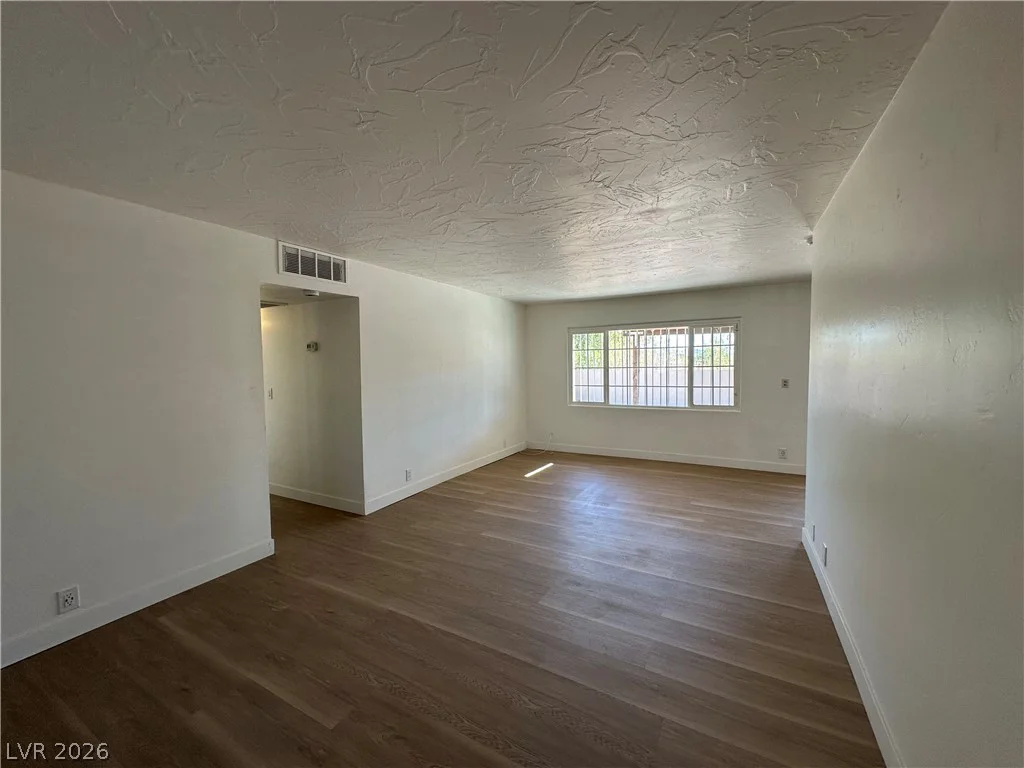 2876 Escuela, Las Vegas, NV 89121
